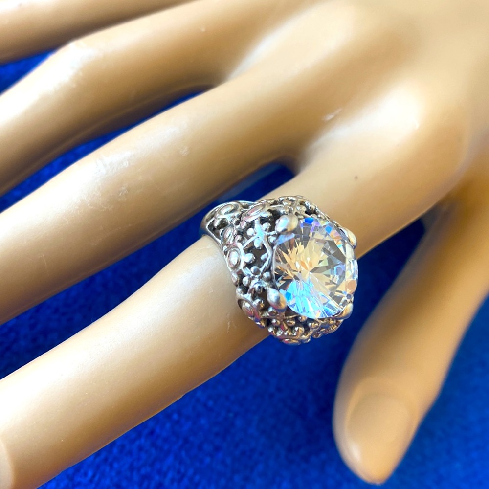 Stunning sterling silver Trillion cut Crystal elaborate ring